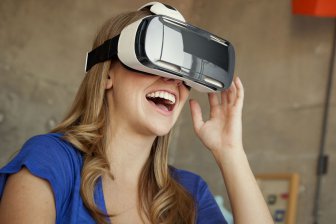 Ученые рассказали о влиянии очков виртуальной реальности на реакцию человека