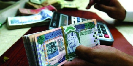 В Саудовской Аравии не исключают девальвации национальной валюты