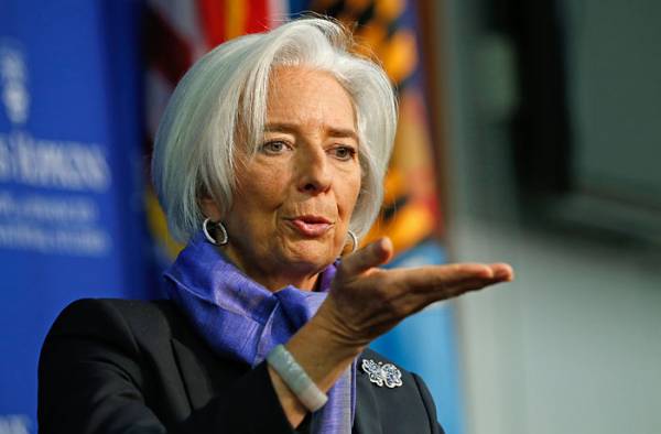 МВФ пообещал предоставить Украине четвертый кредитный транш