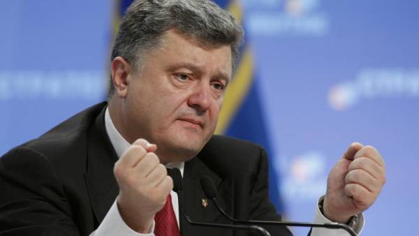 Порошенко: Украина получит от МВФ финансовую помощь