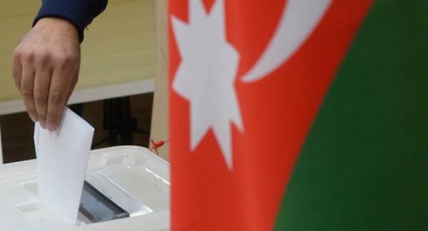 В Азербайджане проходит референдум по измнению конституции