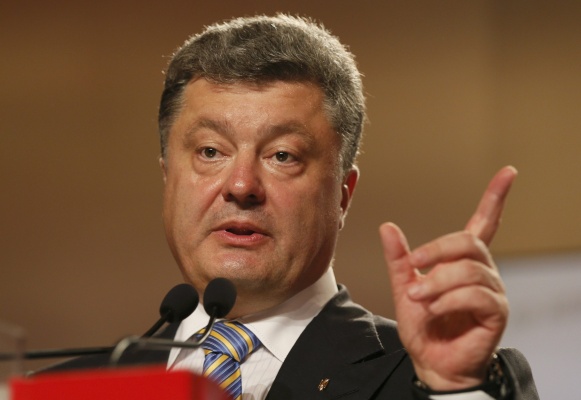 Порошенко обещает безвизовый режим для Украины с ЕС через месяц