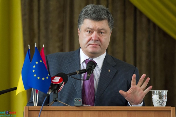 Порошенко рассказал украинцам об условиях проведения выборов в Донбассе