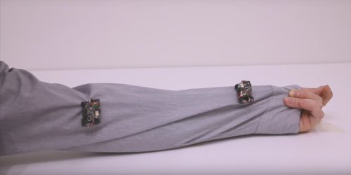 Rovables - миниатюрные роботы, которые, ползая по вашей одежде, выполняют массу полезных функций