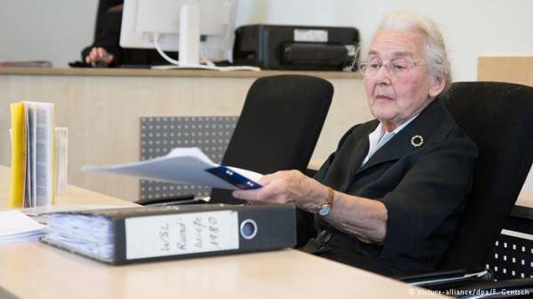 88-летняя немка приговорена к 2,5 годам тюрьмы за отрицание Холокоста