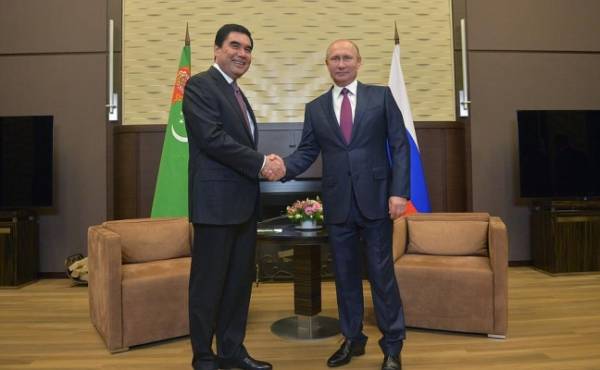 Бердымухамедов пригласил Путина на транспортную конференцию в Ашхабад