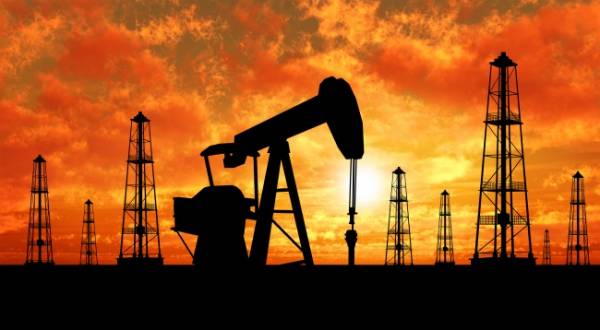 Цены на нефть растут в ожидании решений ОПЕК