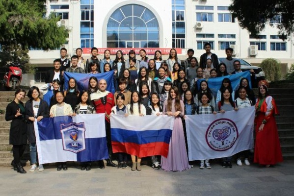 Волонтеры представили русский язык в Китае, Аргентине, Корее и Германии