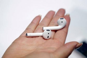 Apple отложила продажи AirPods из-за проблем с синхронизацией звука