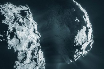 К Земле приближаются две кометы