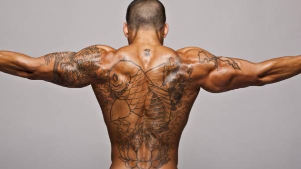 Британские ученые узнали, чем грозят людям татуировки