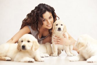 Ученые: Женщины любят говорить с собаками как с детьми