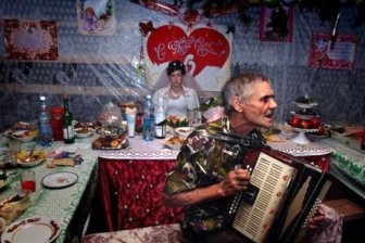 Исследование: Россияне счастливы, но скрывают это
