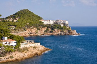 Преимущества и недостатки покупки дома на побережье в Испании