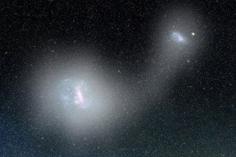 Астрономы впервые зафиксировали контакт двух галактик