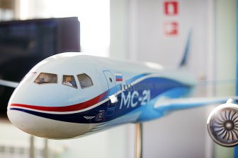 Супруга вице-премьера Рогозина записала песню про первый полет МС-21