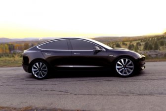 Tesla Model 3 получит почти 100 разных конфигураций