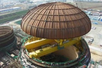 В Китае завершили установку купола на реакторе "Хуалун-1" АЭС "Фуцин"