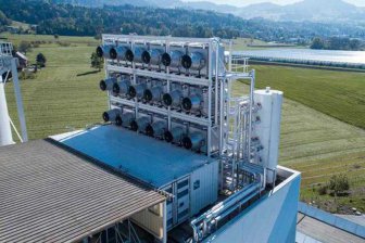 В Швейцарии запущен завод по очистке воздуха от углекислого газа