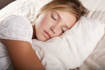 Ученые: 21 дополнительная минута сна избавит от тяги к сладкому
