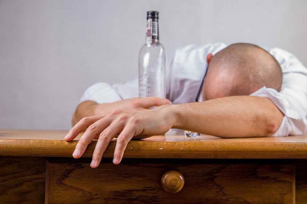 Способы избавления человека от алкогольной зависимости