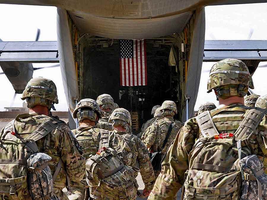 В Афганистане завершился вывод войск США: талибы устроили праздничную стрельбу на улицах Кабула