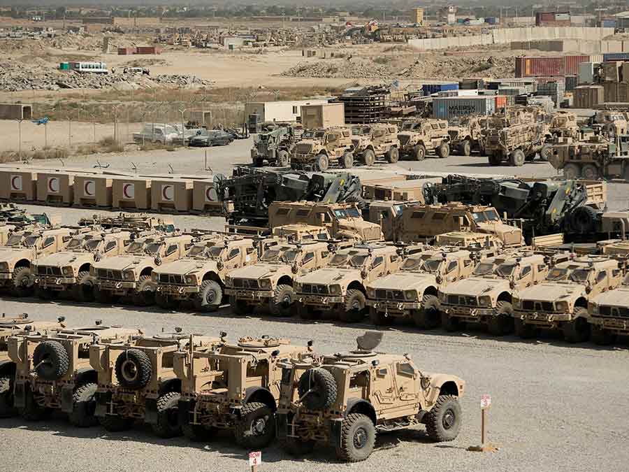 СМИ: США перед уходом из Афганистана вывели из строя всю брошенную военную технику
