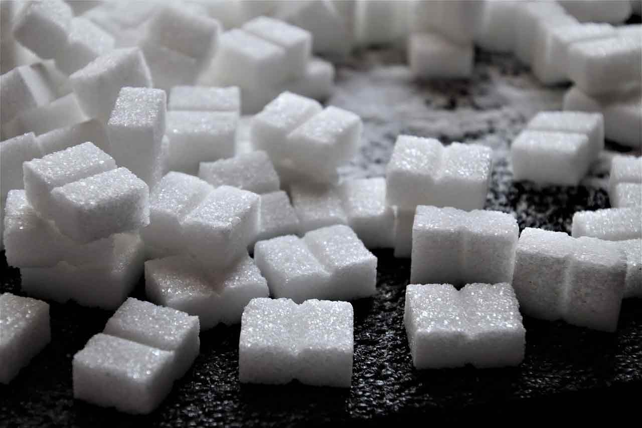 Как уменьшить количество сахара в рационе