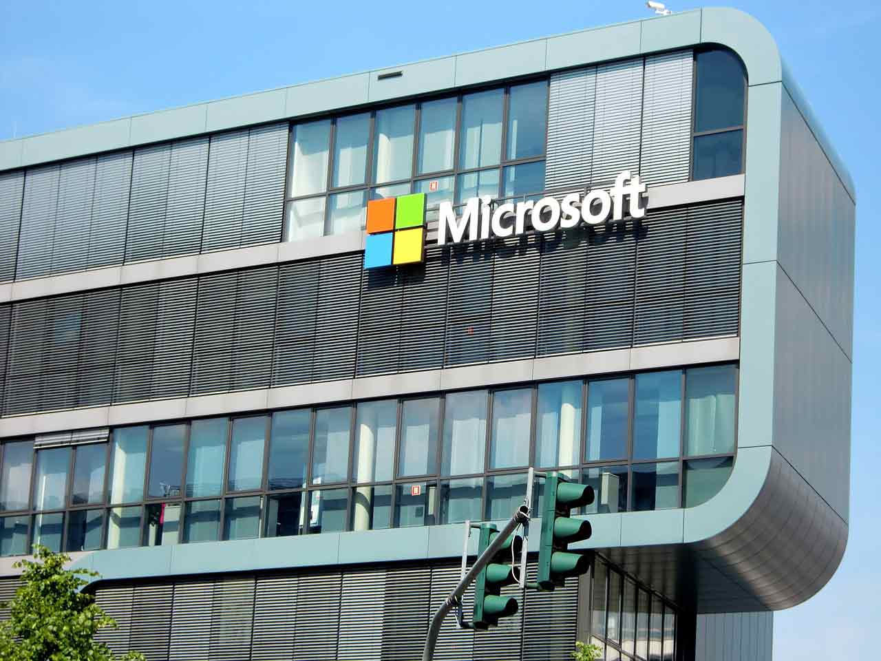 Microsoft начнет раскрывать зарплаты в объявлениях о вакансиях