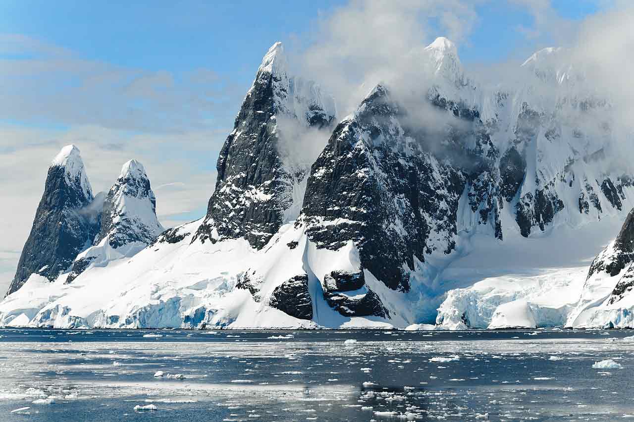 Ужасающие цифры ученых об Антарктиде. Такого еще не было за  5 тысяч лет